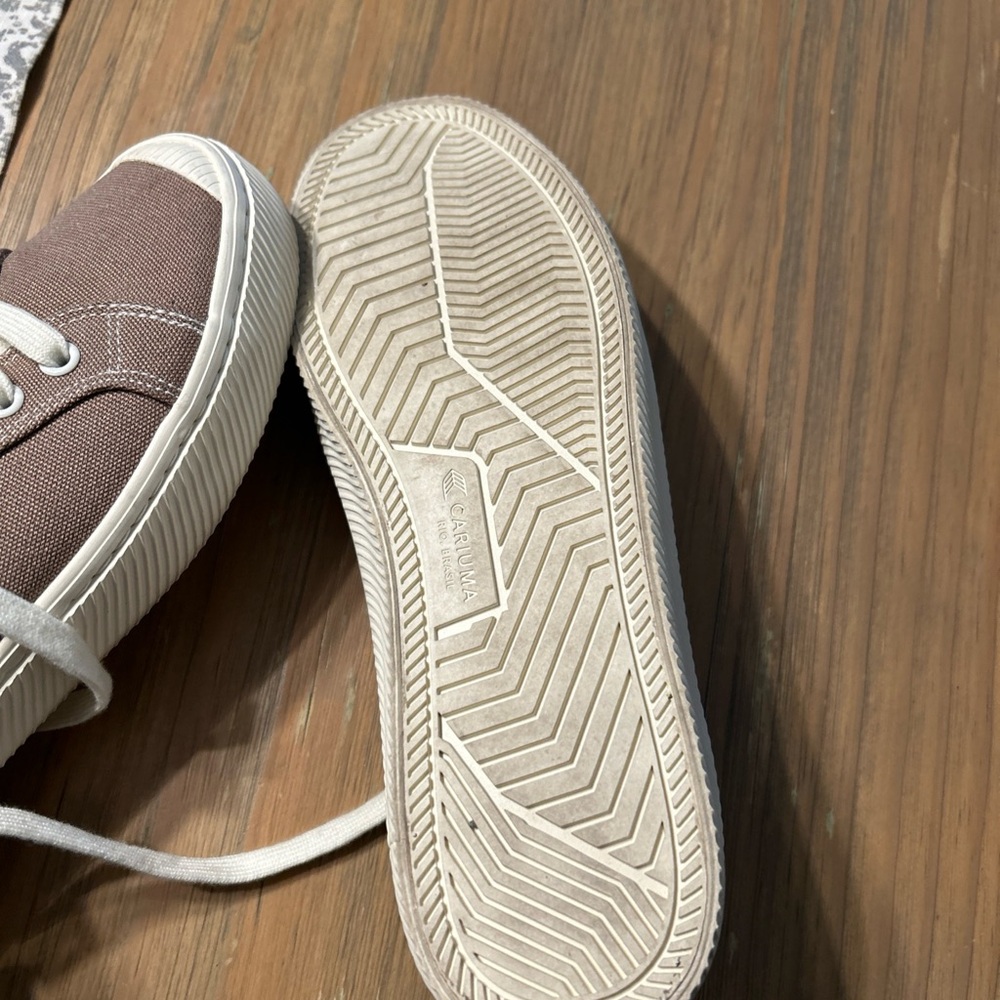 Cariuma OCA low Burnt Sand canvas Sneakers 8.5 - Picture 9 of 10